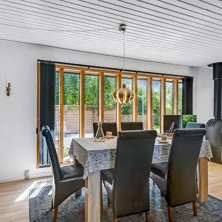 Naema - 500m From The Sea By Interhome *